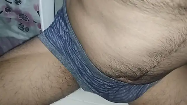 Snapshot of robertocastillo-2017 chatting on 05-21-26, 03:13 robertocastillo-2017 online show from 05-21-26, 03:13