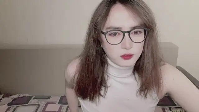 Snapshot of MinniMaksy chatting on 07-04-26, 10:05 MinniMaksy online show from 07-04-26, 10:05
