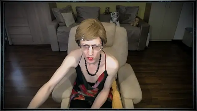 clementine online show from 03-09-26, 08:18