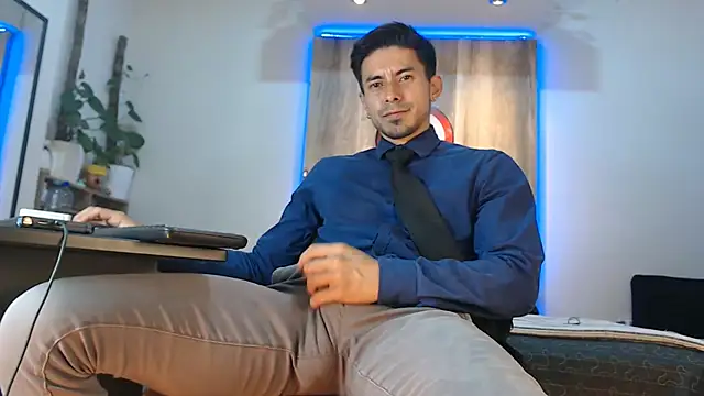 Andrew 4  online show from 02-12-26, 02:39