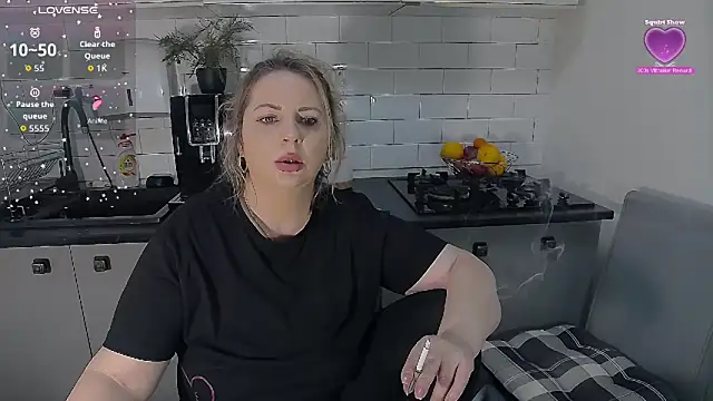 erikaerika online show from 02-15-26, 04:36