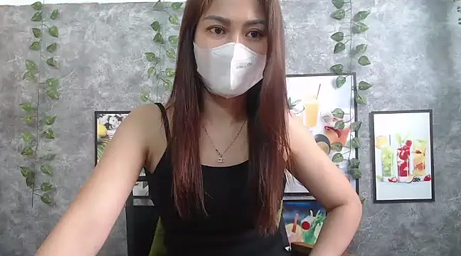Snapshot of AsianPussie4u chatting on 01-20-25, 04:10 AsianPussie4u online show from 01-20-25, 04:10