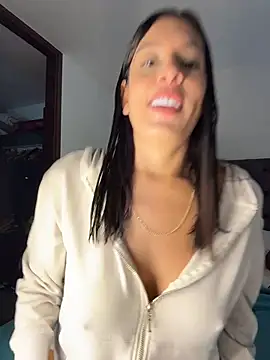 kamivolkano online show from 10-28-25, 04:20