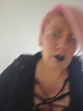 PinkTheHawk online show from 05-31-26, 02:53