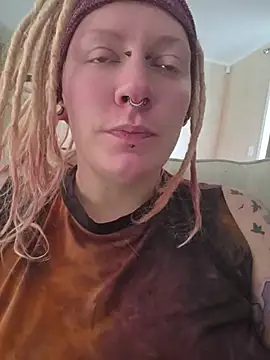 PinkTheHawk online show from 06-16-26, 01:41