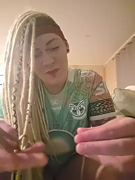 PinkTheHawk online show from 07-18-26, 08:51