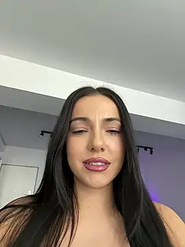 Snapshot of Rileysim88 chatting on 02-24-25, 01:31 Rileysim88 online show from 02-24-25, 01:31