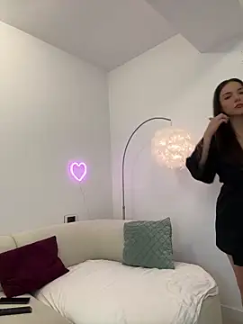 Snapshot of Rileysim88 chatting on 10-06-25, 08:34 Rileysim88 online show from 10-06-25, 08:34