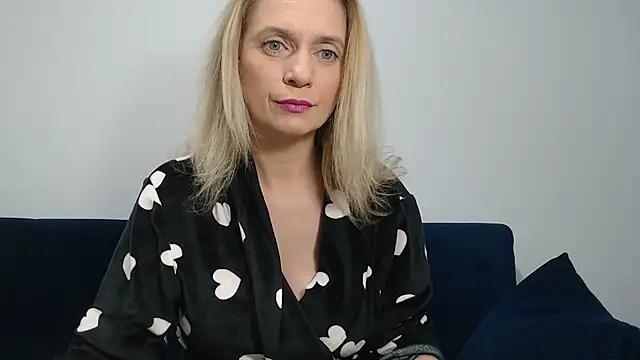 Snapshot of MysticCreature chatting on 02-08-25, 06:12 MysticCreature online show from 02-08-25, 06:12