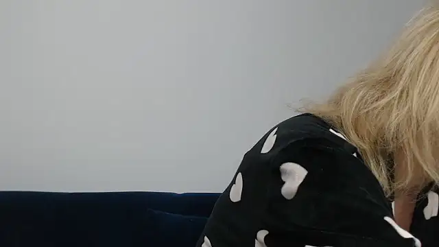 Snapshot of MysticCreature chatting on 12-05-25, 04:21 MysticCreature online show from 12-05-25, 04:21