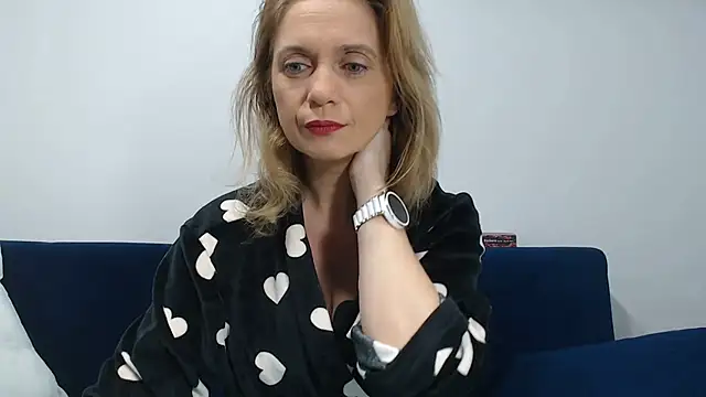 Snapshot of MysticCreature chatting on 02-12-26, 04:18 MysticCreature online show from 02-12-26, 04:18