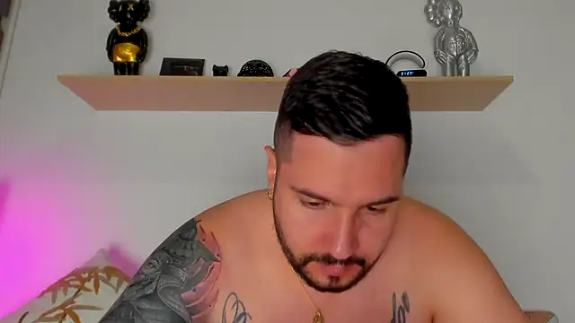 camilo restrepo21 online show from 10-02-25, 02:18