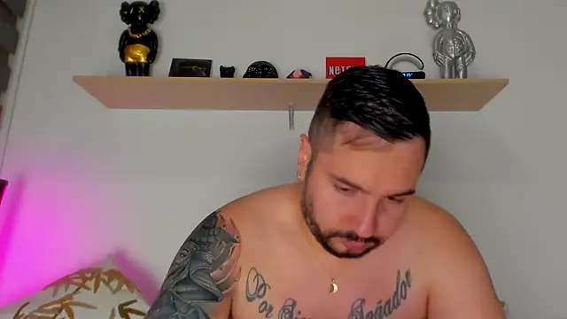 camilo restrepo21 online show from 10-03-25, 12:29