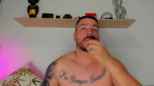 camilo restrepo21 online show from 10-11-25, 11:36