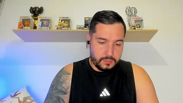 camilo restrepo21 online show from 05-26-26, 11:34