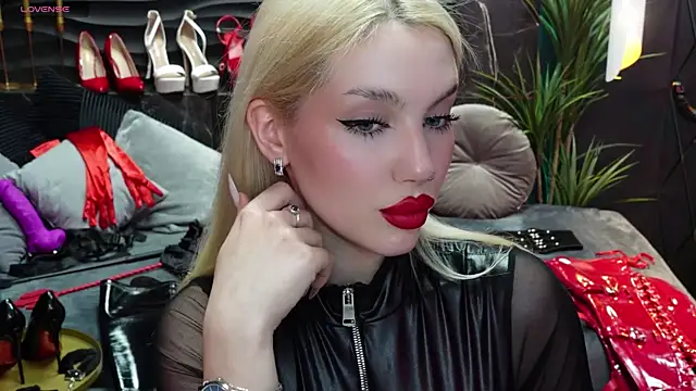 MistressDarsy online show from 03-07-25, 12:34