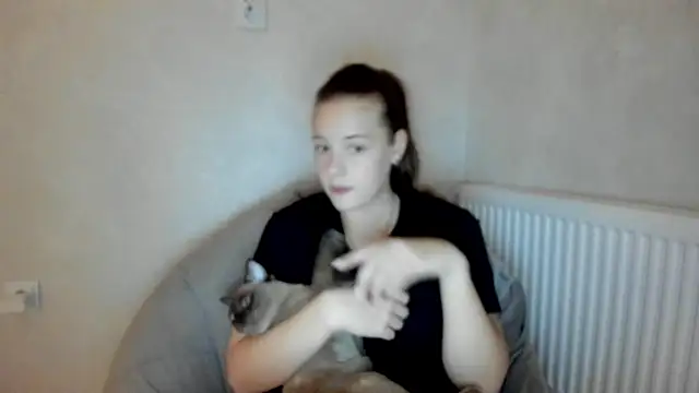 why again me online show from 12-08-24, 08:25