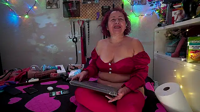 barbarah  online show from 12-17-25, 07:25