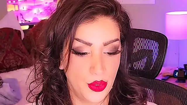 Wonderful Woman online show from 02-19-25, 02:44