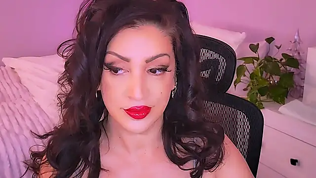 Wonderful Woman online show from 02-25-26, 04:22