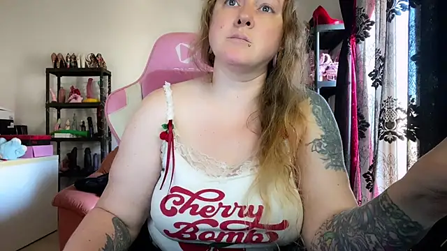 kisicaxx online show from 04-05-26, 01:52