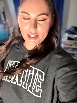 lovely beast online show from 04-17-26, 04:10