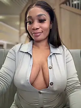 Snapshot of __Nessa__ chatting on 01-26-25, 02:41   Nessa   online show from 01-26-25, 02:41