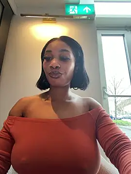   Nessa   online show from 02-21-26, 12:50