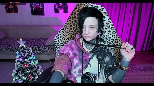 Snapshot of acid_trip1l chatting on 12-19-24, 07:29 acid trip1l online show from 12-19-24, 07:29