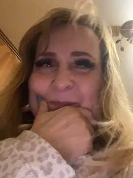 Irina2909xh online show from 04-21-26, 01:42