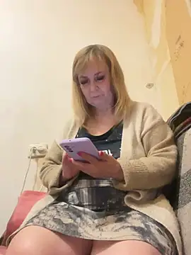 Snapshot of Irina2909@xh chatting on 05-05-26, 11:35 Irina2909xh online show from 05-05-26, 11:35
