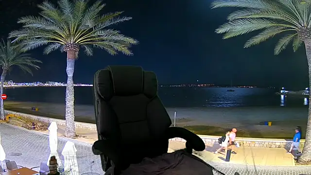 Snapshot of madriano chatting on 05-28-26, 08:50 madriano online show from 05-28-26, 08:50