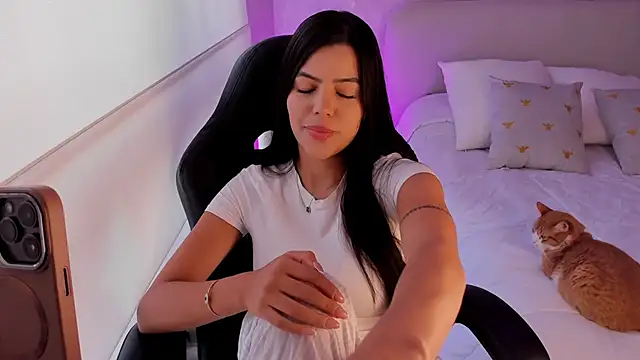 Snapshot of salome__11 chatting on 01-19-25, 07:26 salome  11 online show from 01-19-25, 07:26