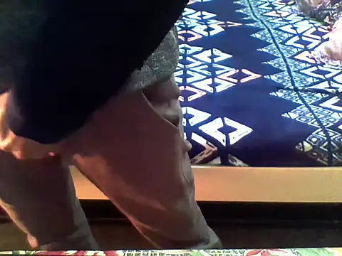 Snapshot of secretoxoxo chatting on 01-10-25, 12:04 secretoxoxo online show from 01-10-25, 12:04