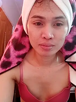 QueenSoreal online show from 02-23-25, 03:18