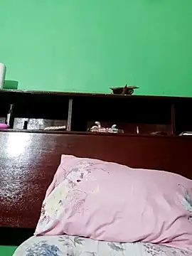 QueenSoreal online show from 10-01-25, 06:14