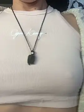 Snapshot of Heidi_Harper chatting on 10-27-25, 04:22 Heidi Harper online show from 10-27-25, 04:22