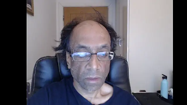 rauncher1 online show from 06-18-26, 09:25