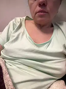 Snapshot of Susanel chatting on 02-17-25, 06:48 Susanel online show from 02-17-25, 06:48