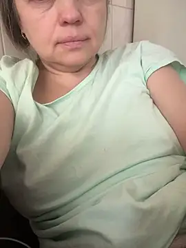 Snapshot of Susanel chatting on 02-22-25, 12:19 Susanel online show from 02-22-25, 12:19