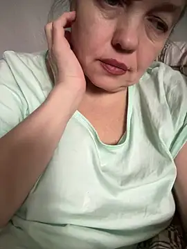 Snapshot of Susanel chatting on 03-04-25, 08:57 Susanel online show from 03-04-25, 08:57