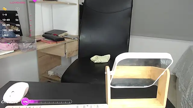 BriannaLorens online show from 11-01-25, 02:08