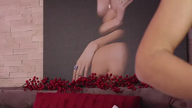 FeliciaKrige online show from 12-21-25, 01:02