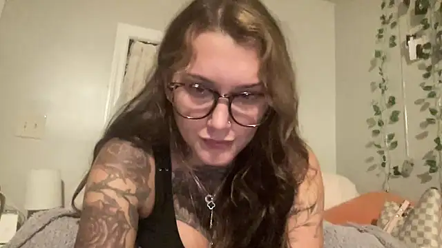 Snapshot of lexymarie chatting on 09-26-25, 01:20 lexymarie online show from 09-26-25, 01:20