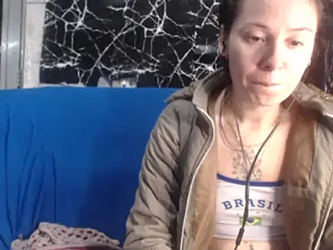 Snapshot of Venusluxodomme chatting on 07-07-26, 03:31 Venusluxodomme online show from 07-07-26, 03:31