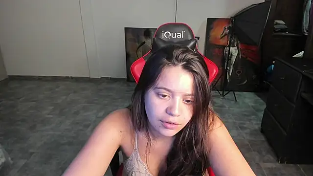 Snapshot of kiarafonseca_ chatting on 12-05-24, 01:14 kiarafonseca  online show from 12-05-24, 01:14