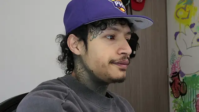 trieone online show from 02-21-26, 01:34