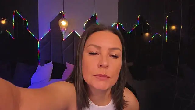 MilenaMellow online show from 10-15-25, 08:31