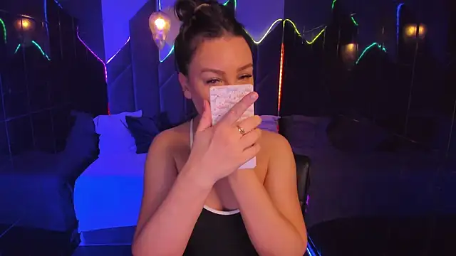 MilenaMellow online show from 11-13-25, 08:41