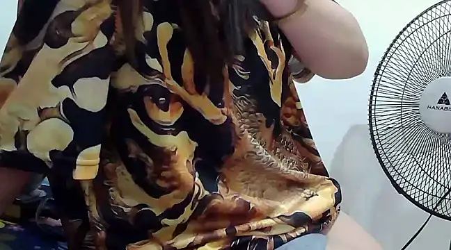 Snapshot of DelightDorothy34 chatting on 02-11-25, 02:13 DelightDorothy34 online show from 02-11-25, 02:13